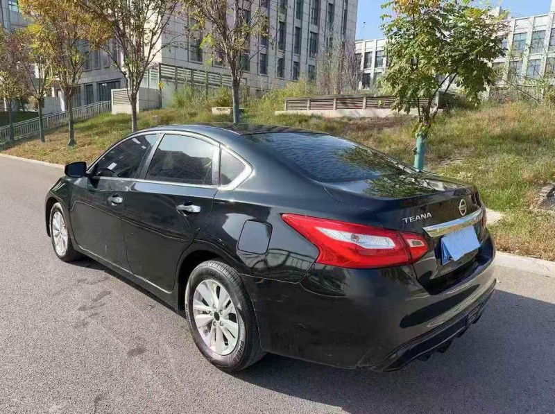 淄博17年日产天籁8