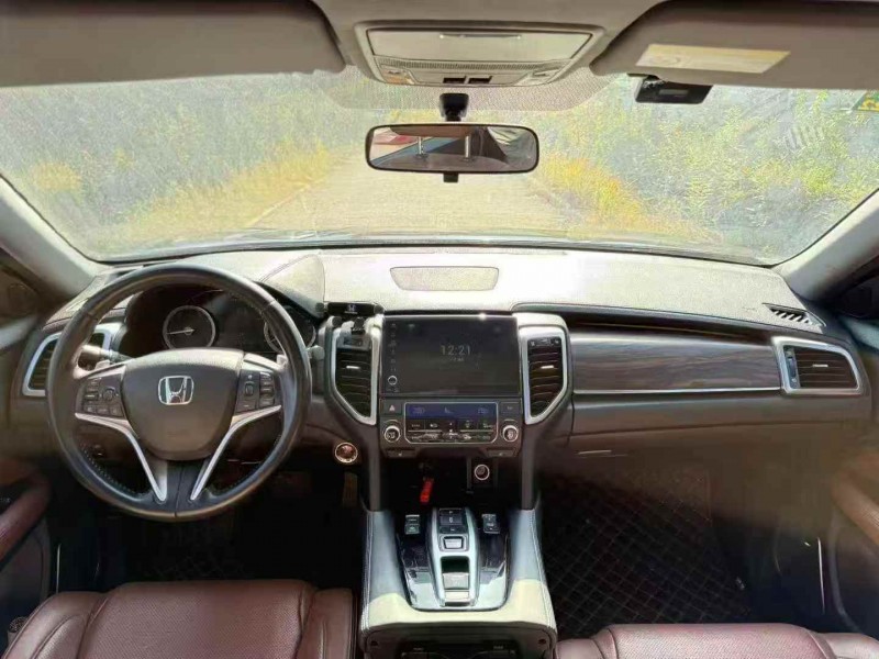 宜昌18年本田URV4