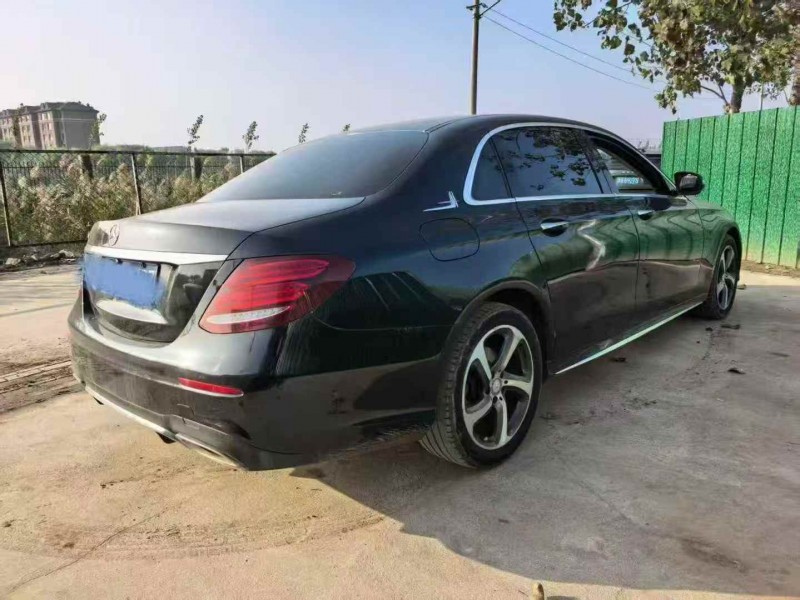 天津17年奔驰E7
