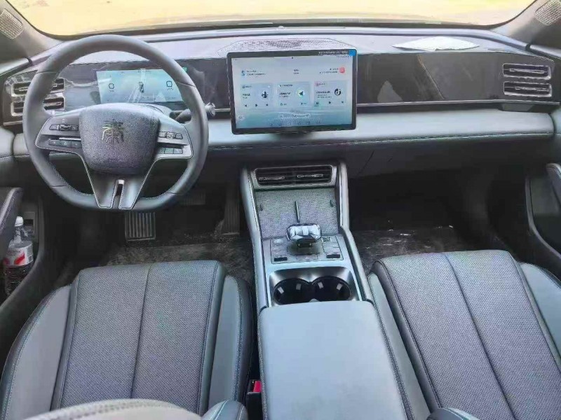 秦皇岛25年比亚迪秦3