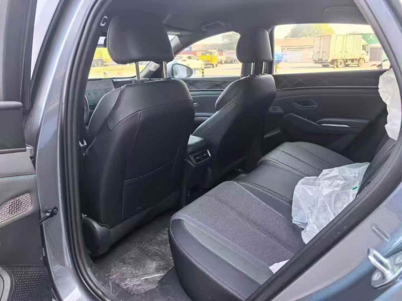 秦皇岛25年比亚迪秦5