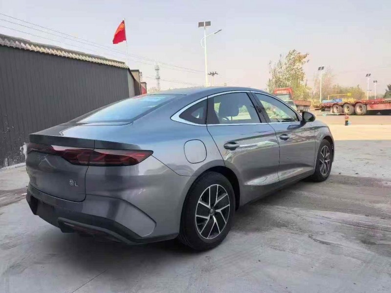 秦皇岛25年比亚迪秦6