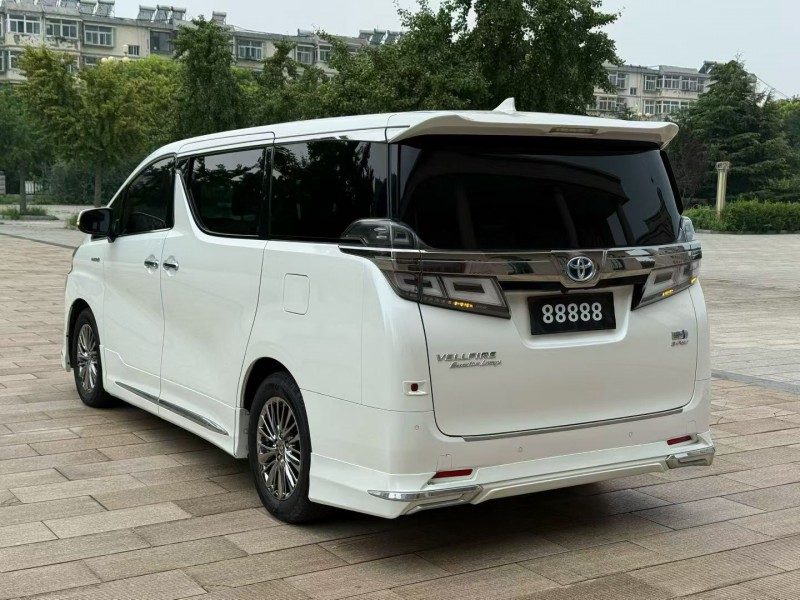 唐山21年丰田威尔法6