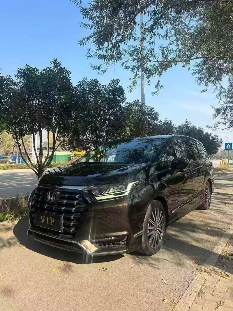 枣庄22年本田艾力绅2