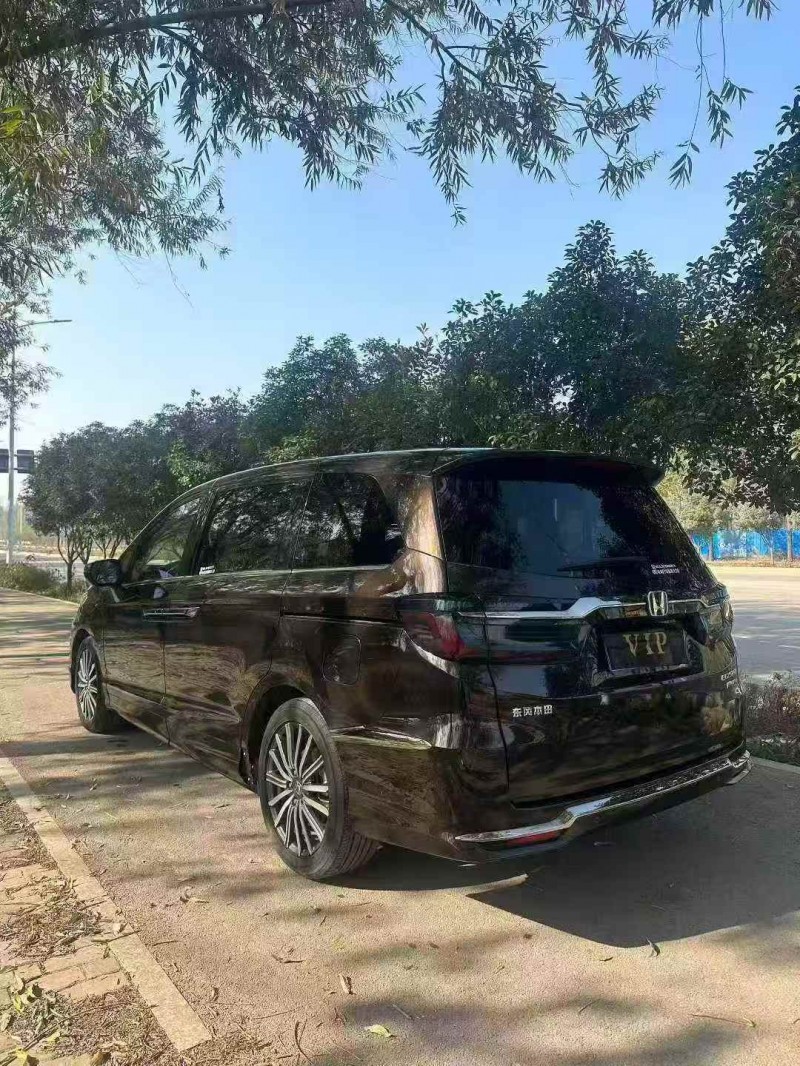 枣庄22年本田艾力绅8