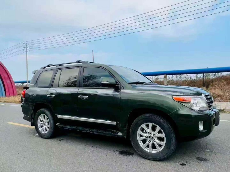 枣庄16年丰田兰德酷路泽3