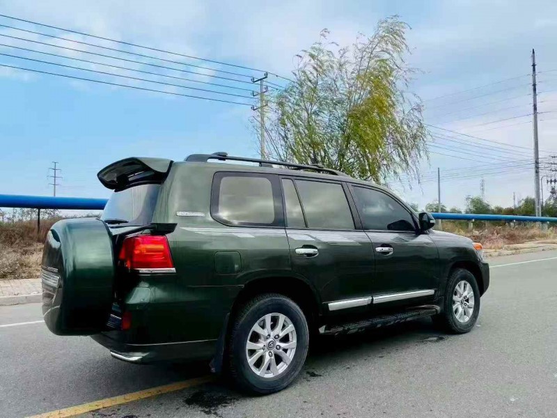 枣庄16年丰田兰德酷路泽8