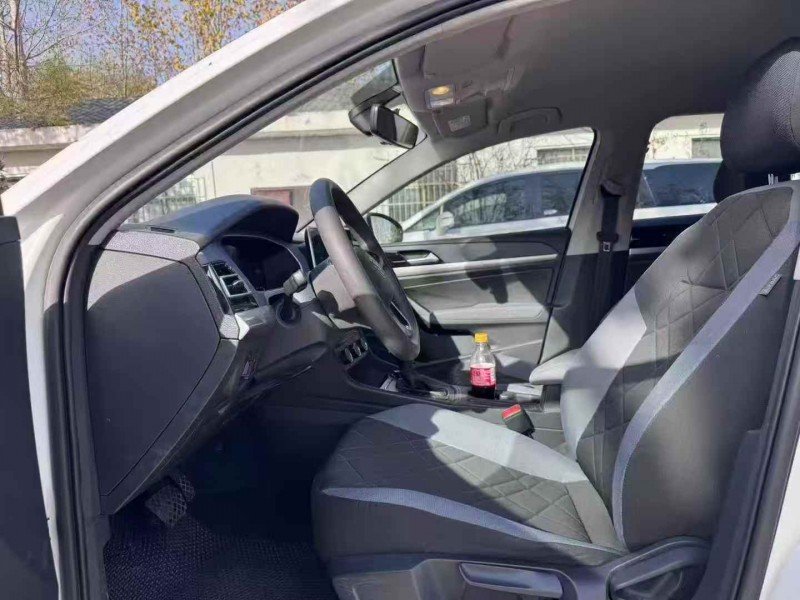 鹤壁23年大众朗逸5