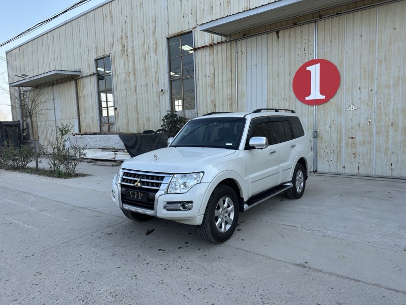 徐州20年三菱帕杰罗2