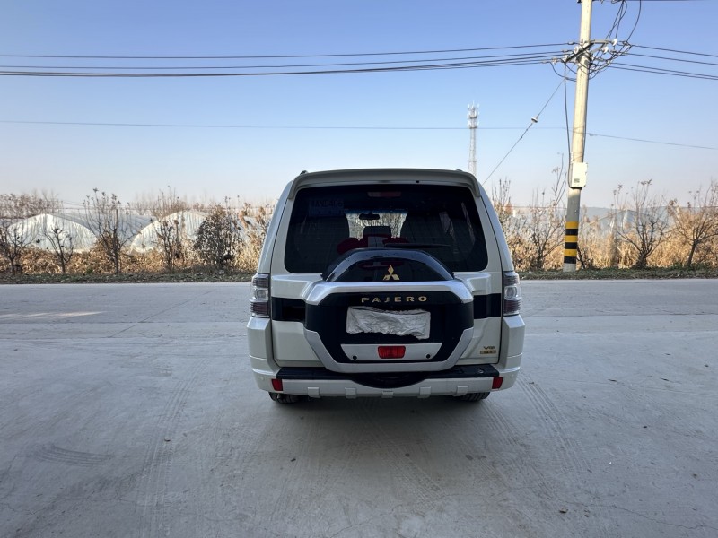 徐州20年三菱帕杰罗6