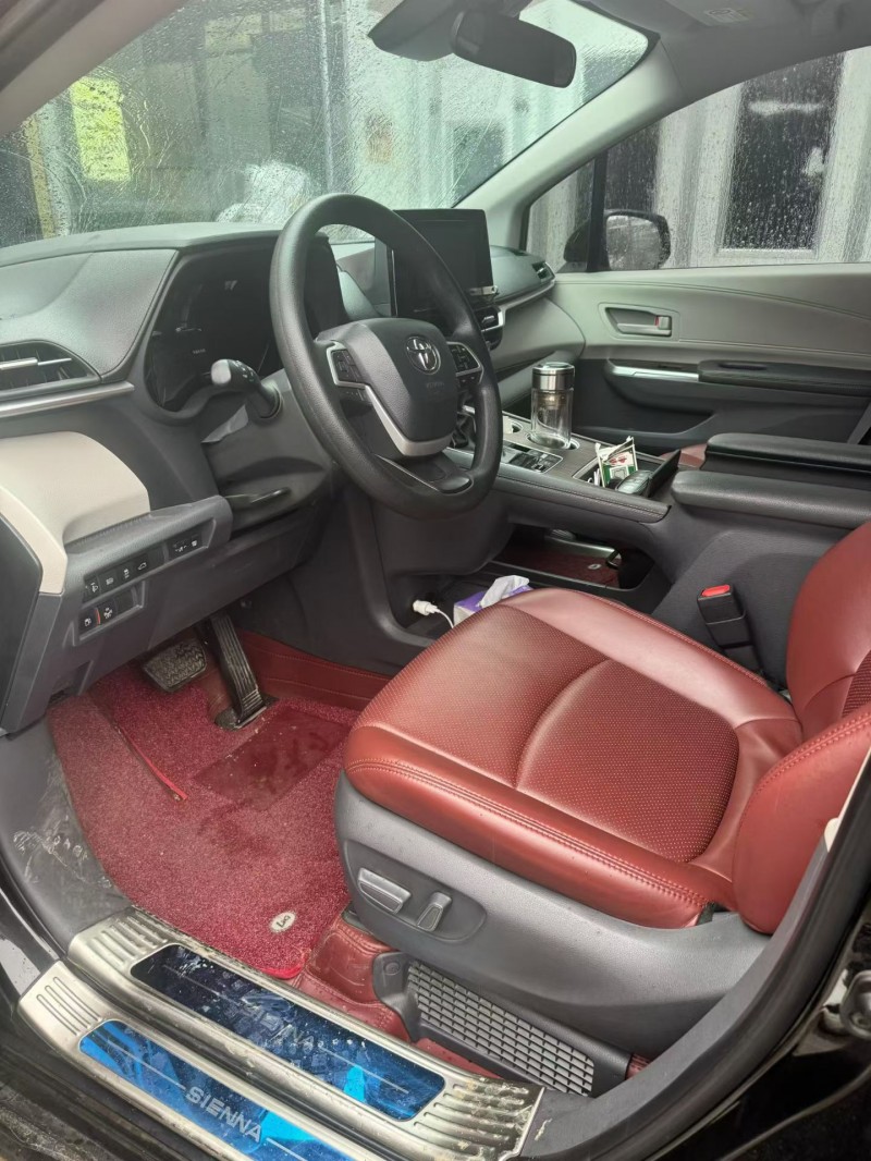 聊城22年丰田塞纳2