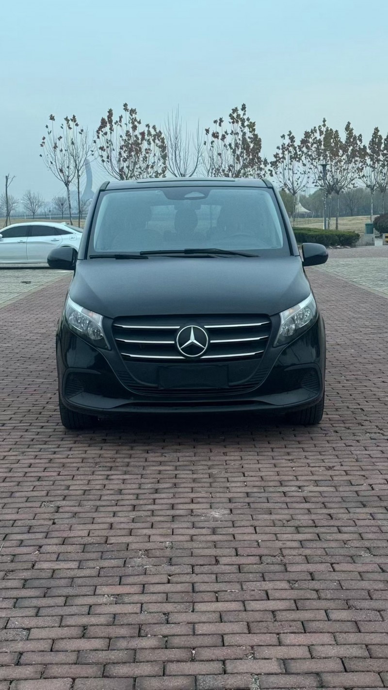 聊城25年奔驰威霆1