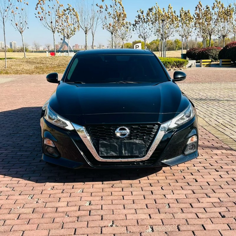 聊城21年日产天籁1