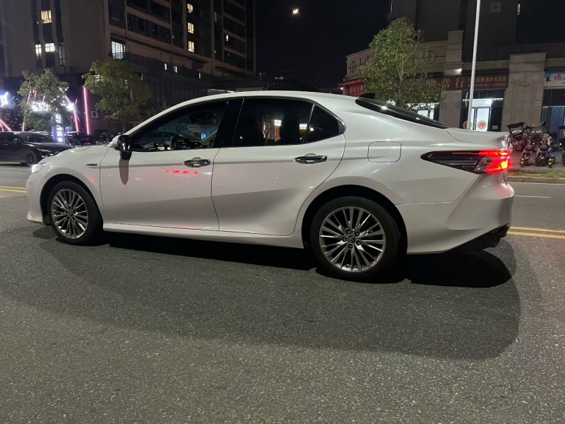 上饶20年丰田凯美瑞3