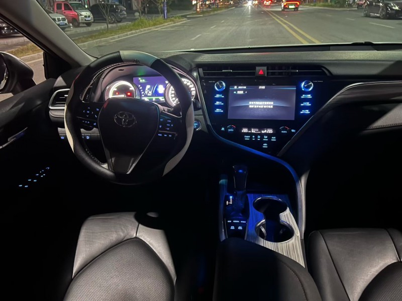 上饶20年丰田凯美瑞8