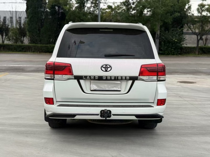 徐州18年丰田兰德酷路泽7