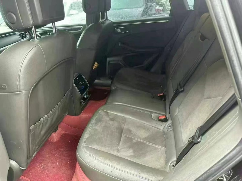 重庆15年保时捷Macan8