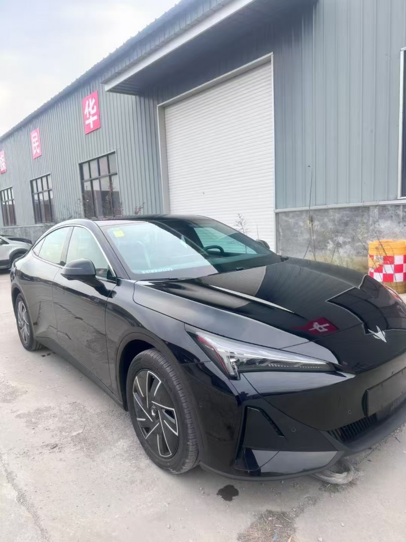 菏泽25年极狐汽车阿尔法4