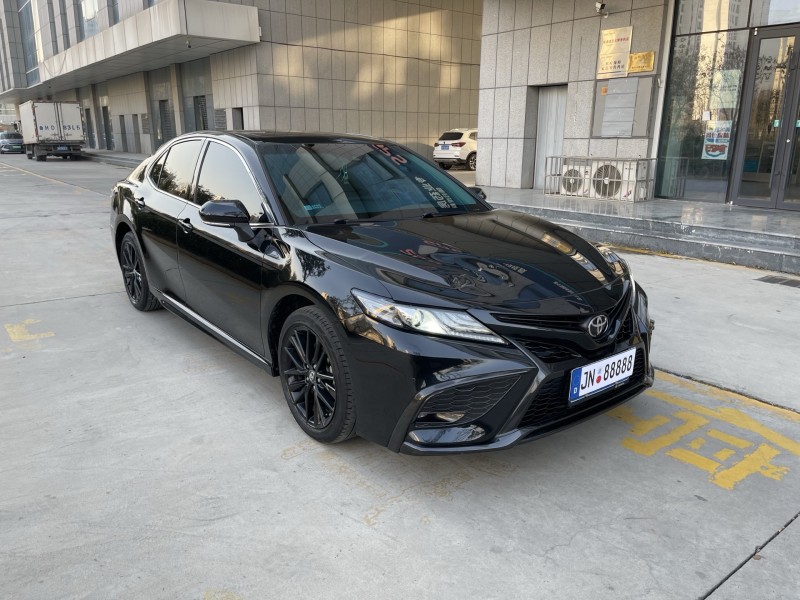 济宁23年丰田凯美瑞3