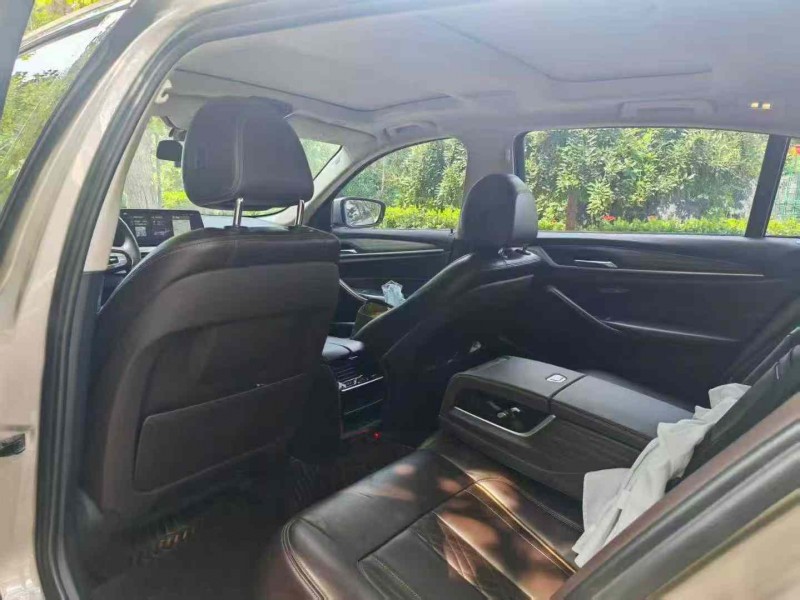 保定18年宝马5系5