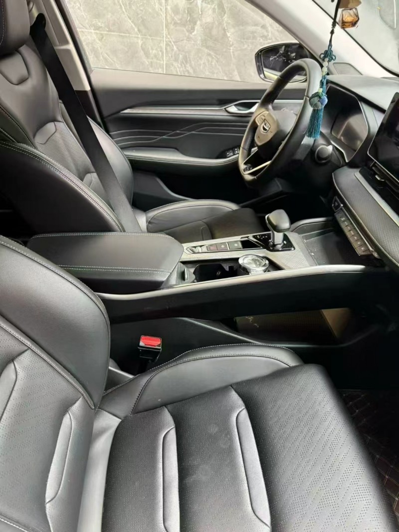 重庆23年吉利星瑞4