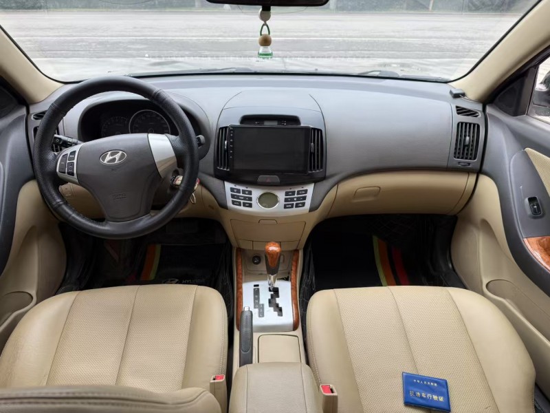 徐州10年现代悦动7