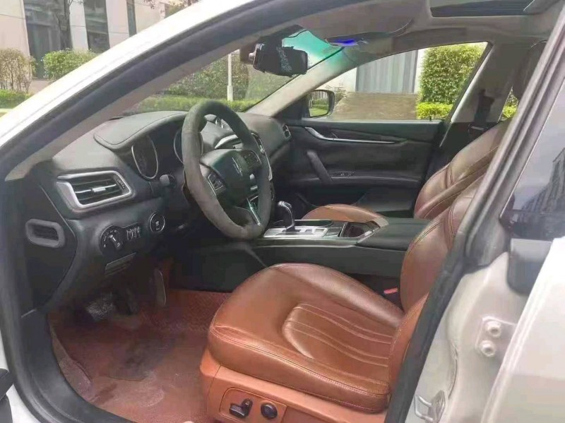 广州15年玛莎拉蒂Ghibli4