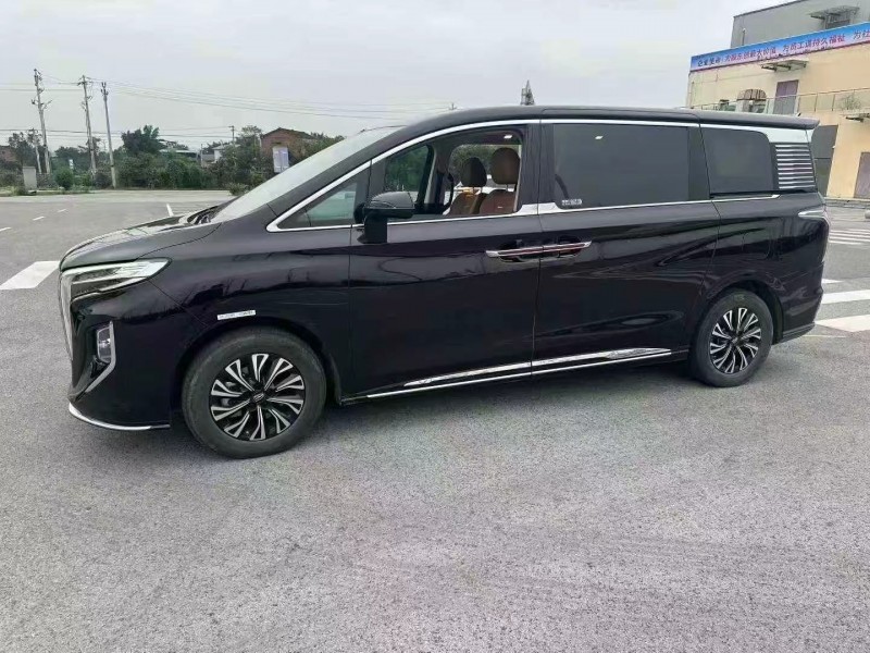 重庆24年红旗HQ92