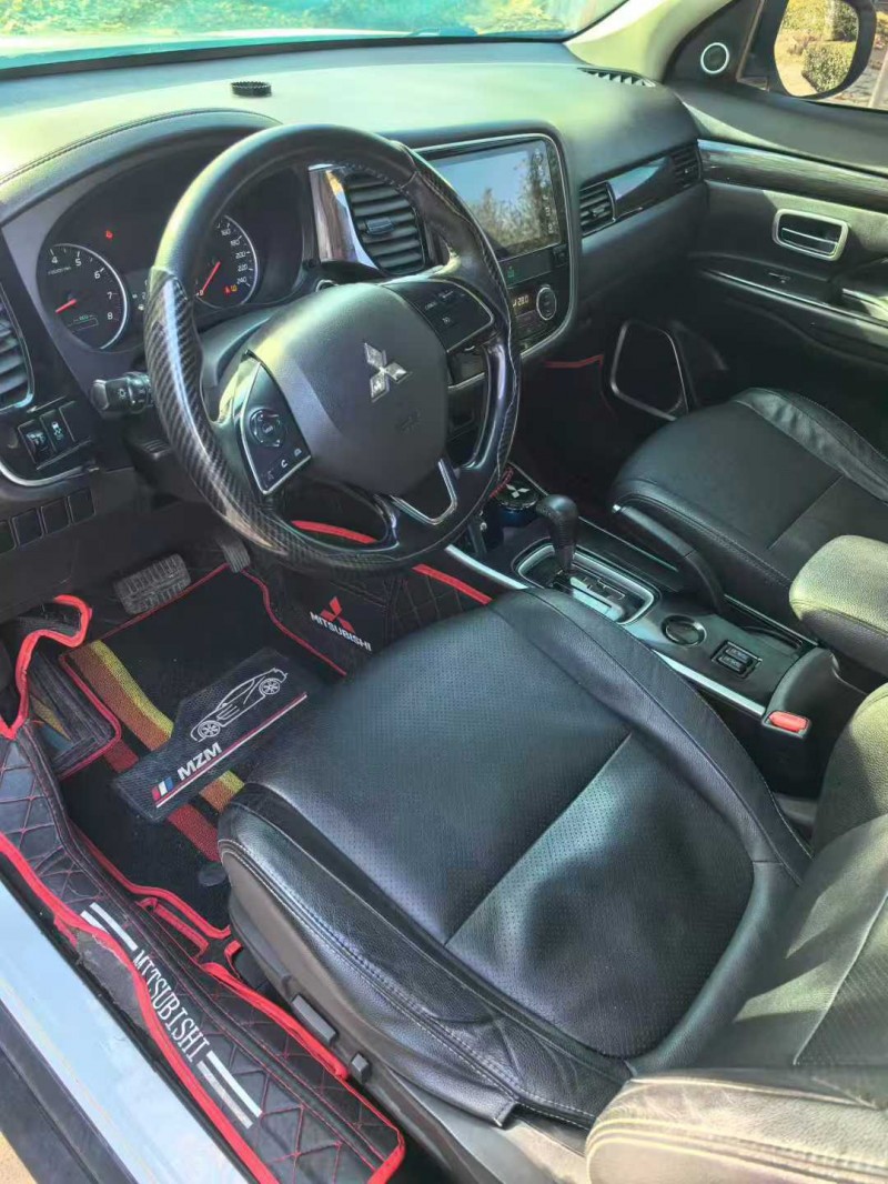 保定18年三菱欧蓝德6