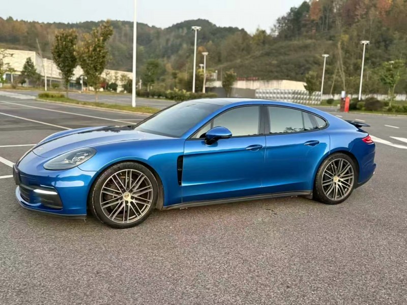 重庆19年保时捷帕拉梅拉3