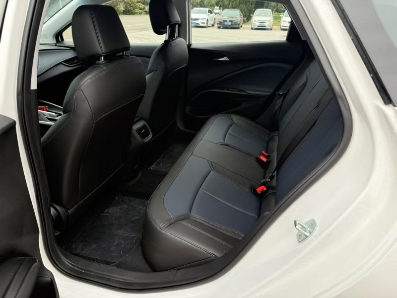 徐州25年别克微蓝4