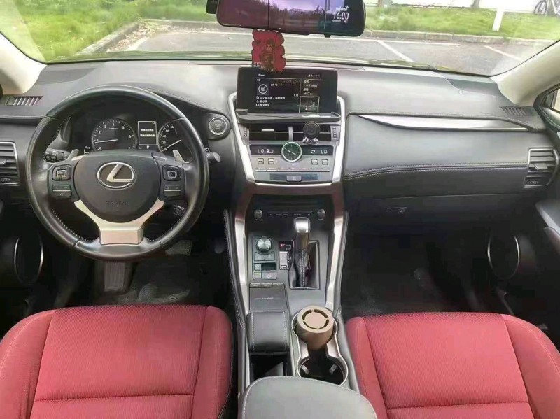 广州18年雷克萨斯NX5