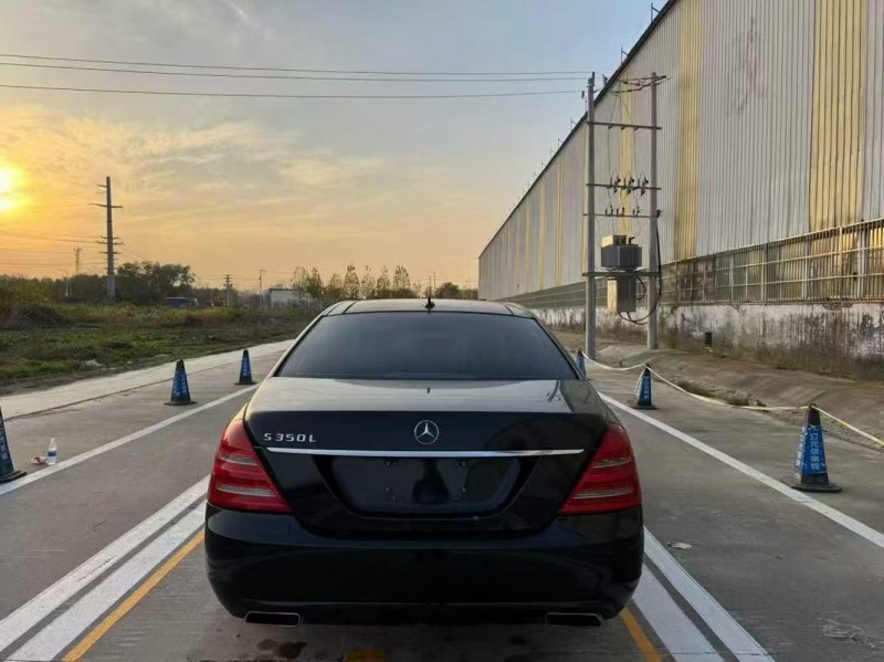 菏泽12年奔驰S9