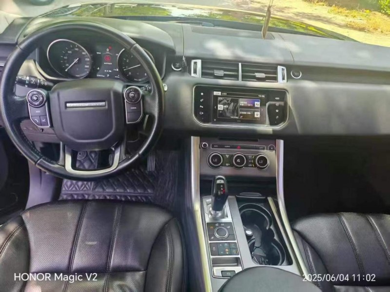 保定17年路虎揽胜运动4