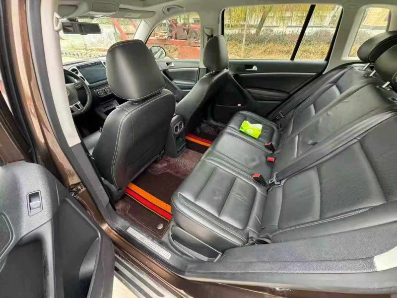 保定17年大众途观5