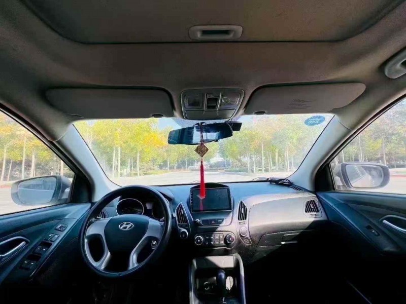 东营17年现代ix358