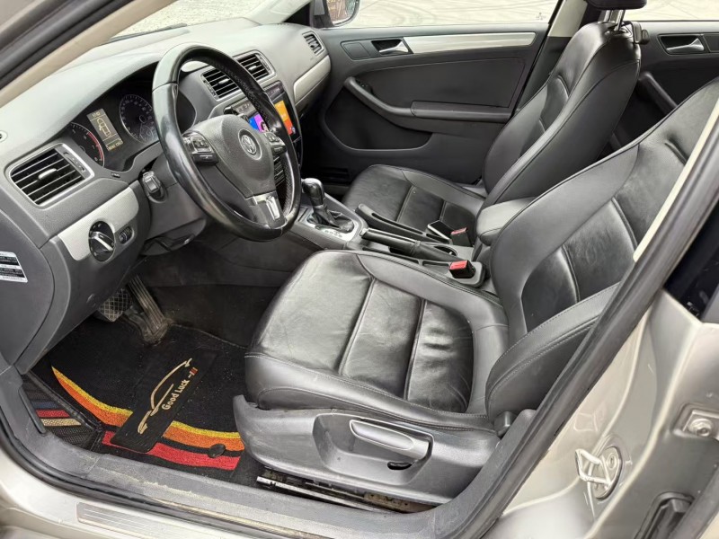 徐州14年大众速腾8