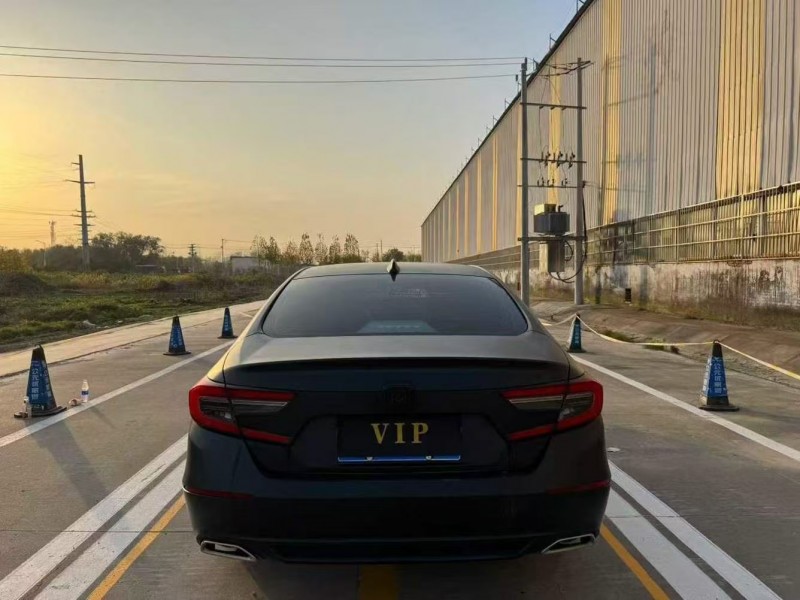 菏泽23年本田雅阁9