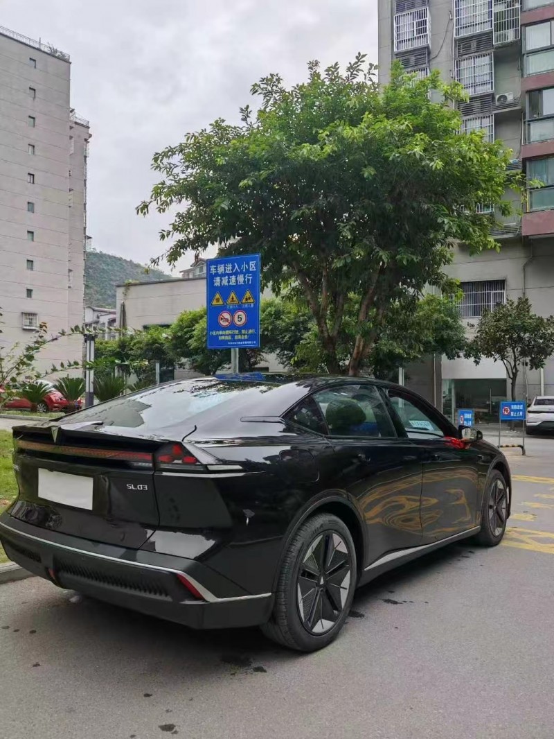 重庆25年长安汽车深蓝9