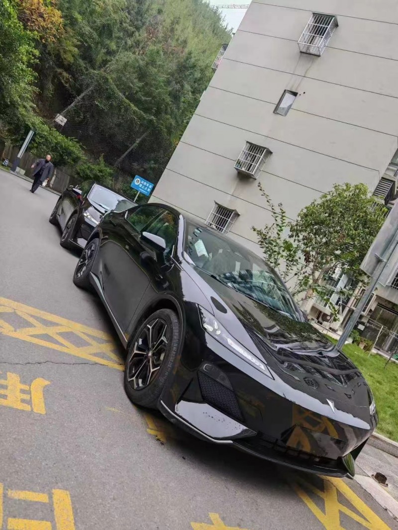 重庆25年长安汽车深蓝2