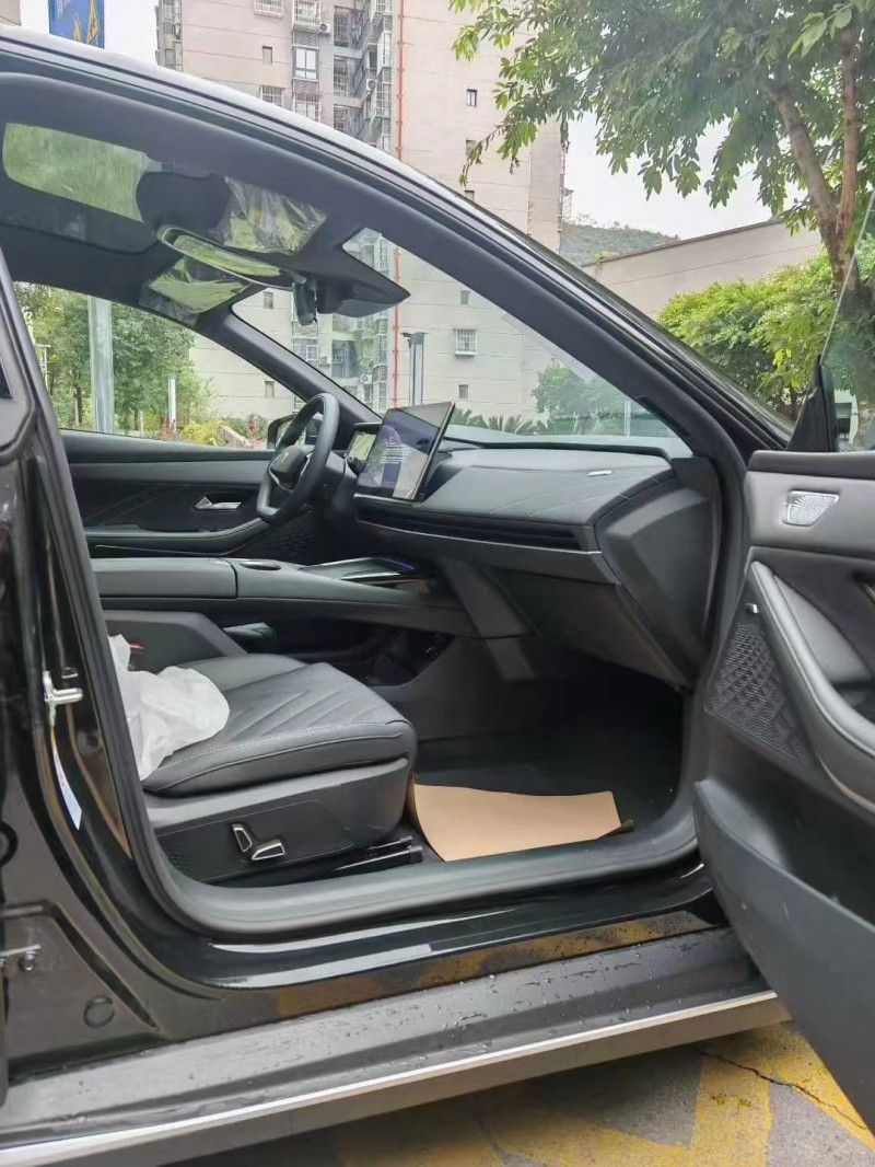 重庆25年长安汽车深蓝4