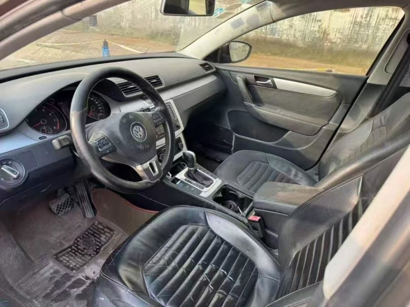 菏泽13年大众迈腾4