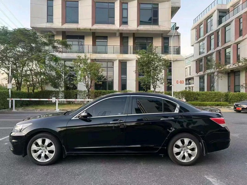 广州11年本田雅阁6