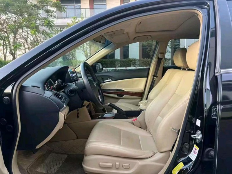 广州11年本田雅阁7