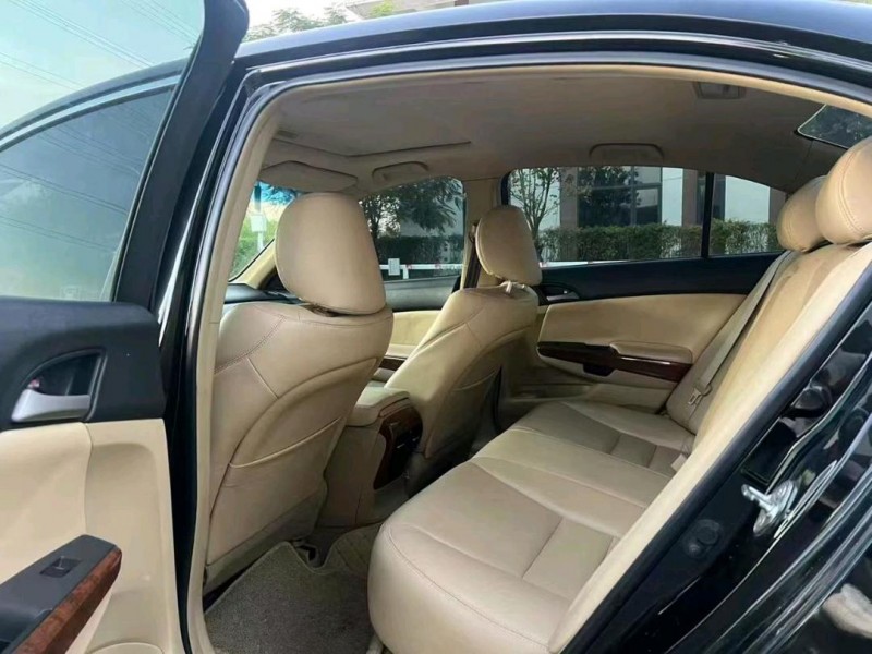 广州11年本田雅阁8