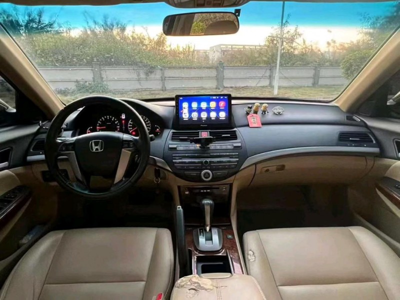 广州11年本田雅阁9