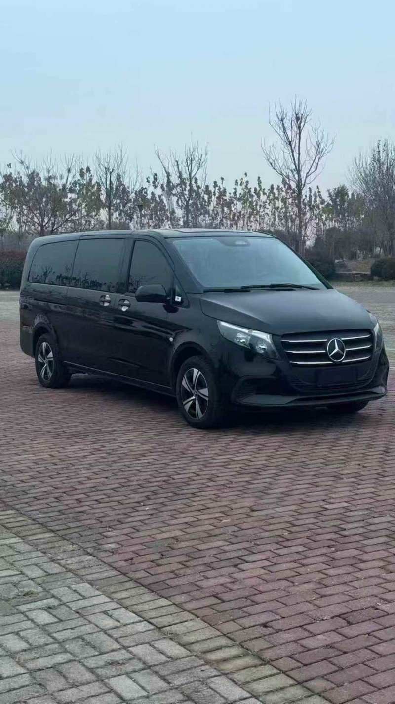 济宁25年奔驰威霆2