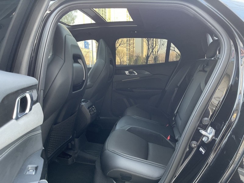 济宁22年领克036