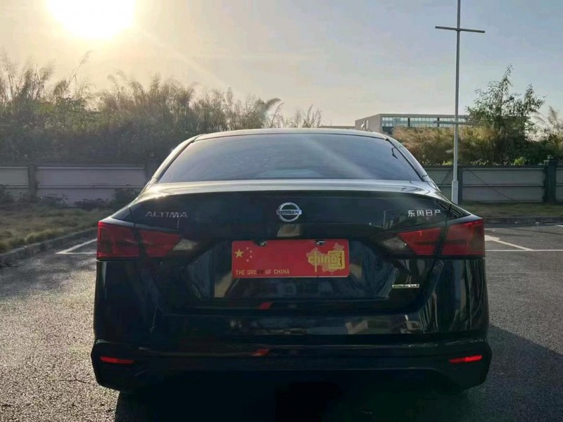 广州21年日产天籁4