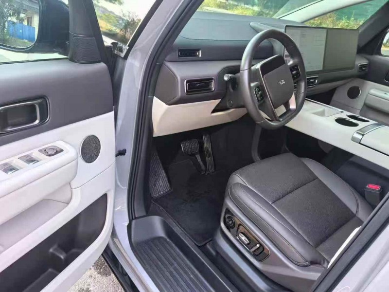 承德24年理想mega5